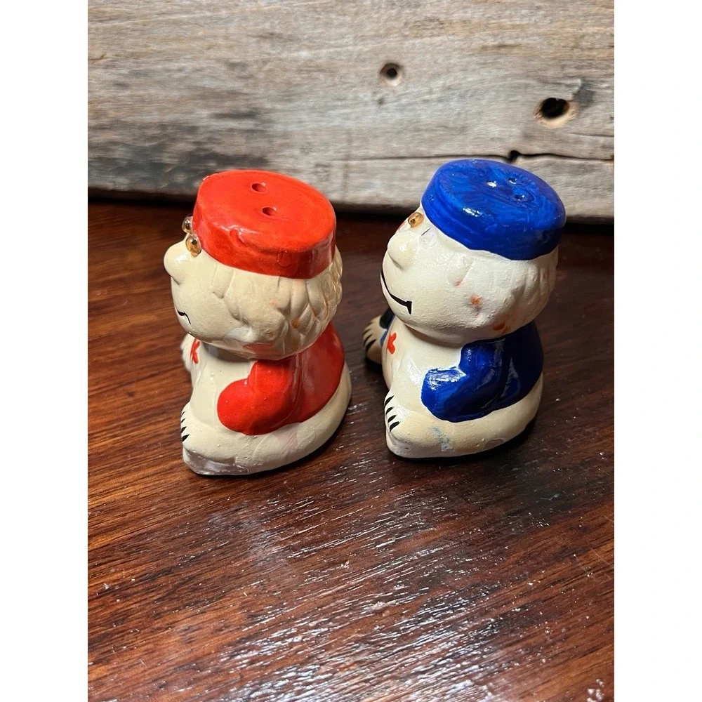 Vintage Salt And Pepper Shakers Funny‎ Guys Ceramic Cartoonish MCM Hand Painted